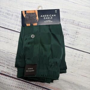 American Eagle Dark Green Boxer Shorts 4” Satin Pocket Boxer Size M
